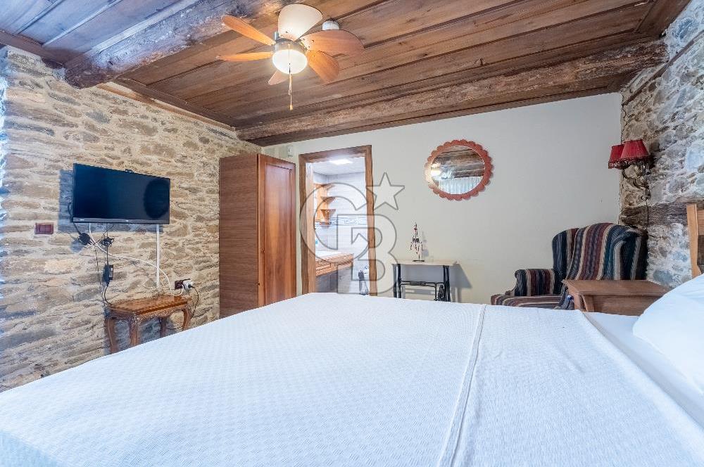 BİRGİ'DE TARİHİ KONAKTA 7 ODALI KİRALIK BUTİK OTEL & RESTAURANT