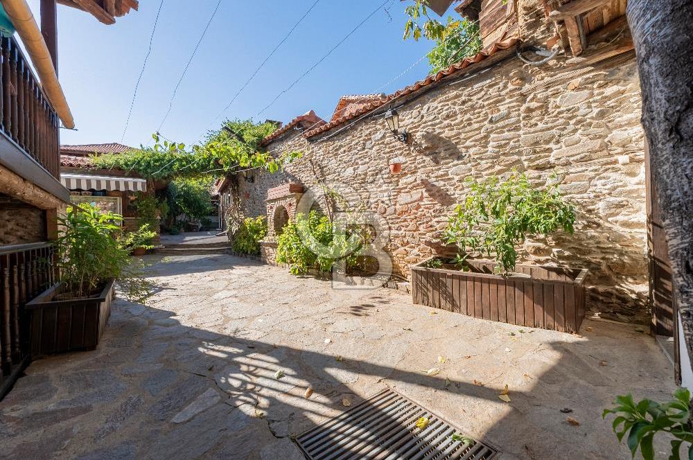 BİRGİ'DE TARİHİ KONAKTA 7 ODALI KİRALIK BUTİK OTEL & RESTAURANT