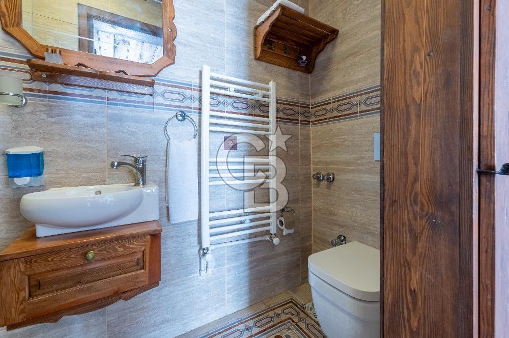 BİRGİ'DE TARİHİ KONAKTA 7 ODALI KİRALIK BUTİK OTEL & RESTAURANT