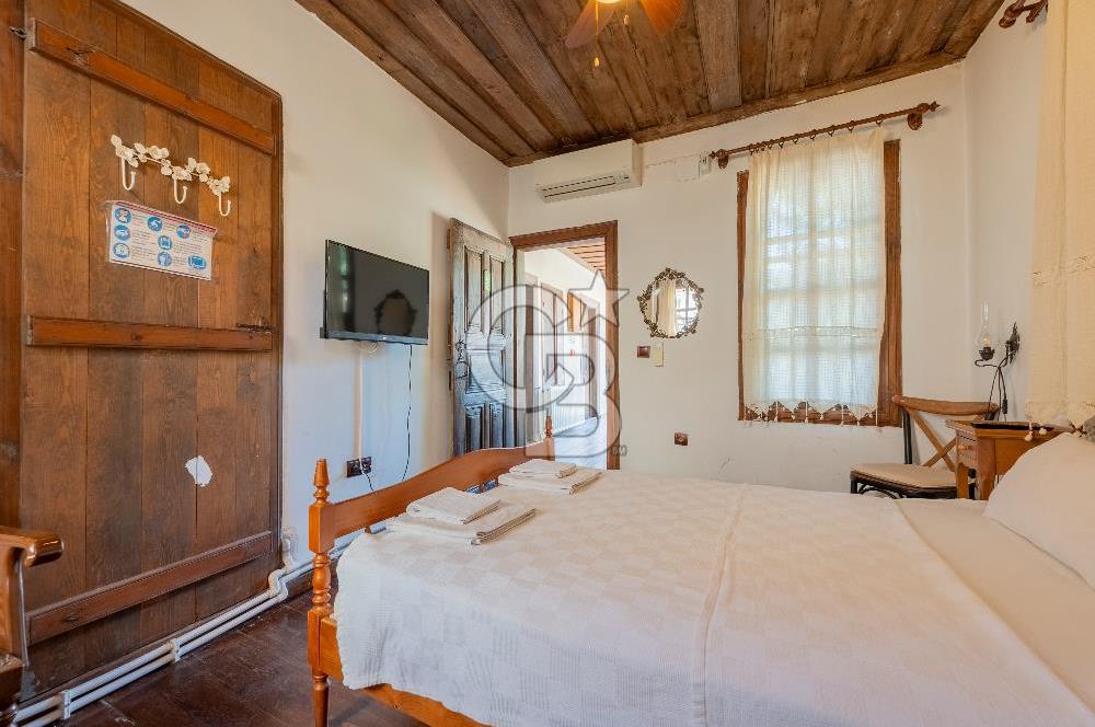 BİRGİ'DE TARİHİ KONAKTA 7 ODALI KİRALIK BUTİK OTEL & RESTAURANT