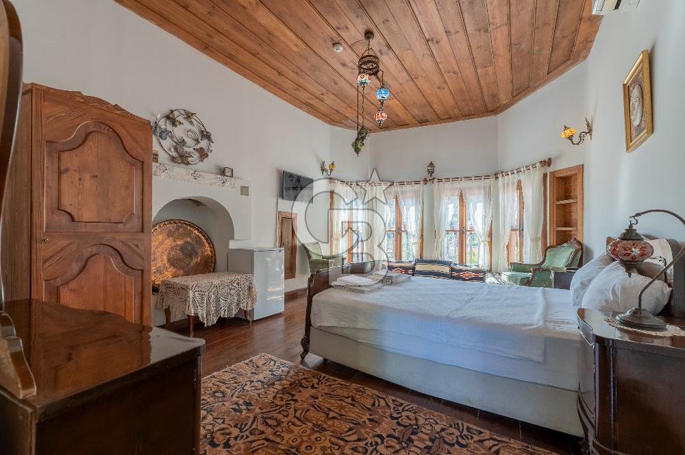 BİRGİ'DE TARİHİ KONAKTA 7 ODALI KİRALIK BUTİK OTEL & RESTAURANT