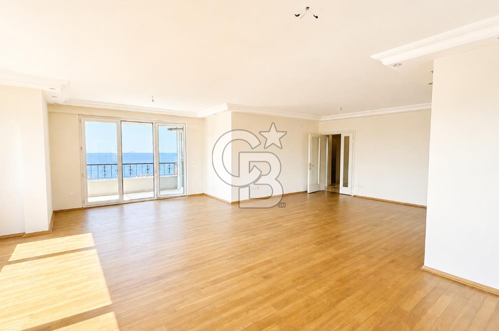 ERENKÖY'DE DENİZ MANZARALI CADDEYE 1. DK 4+1 225M2 BALKONLU