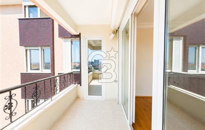 ERENKÖY'DE DENİZ MANZARALI CADDEYE 1. DK 4+1 225M2 BALKONLU