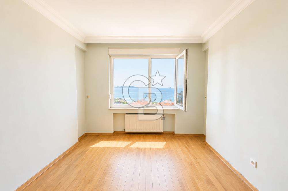 ERENKÖY'DE DENİZ MANZARALI CADDEYE 1. DK 4+1 225M2 BALKONLU