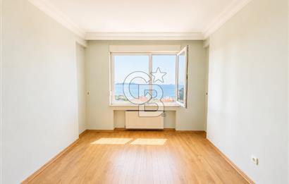 ERENKÖY'DE DENİZ MANZARALI CADDEYE 1. DK 4+1 225M2 BALKONLU