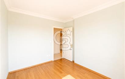 ERENKÖY'DE DENİZ MANZARALI CADDEYE 1. DK 4+1 225M2 BALKONLU