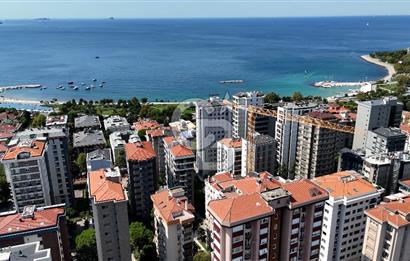 ERENKÖY'DE DENİZ MANZARALI CADDEYE 1. DK 4+1 225M2 BALKONLU