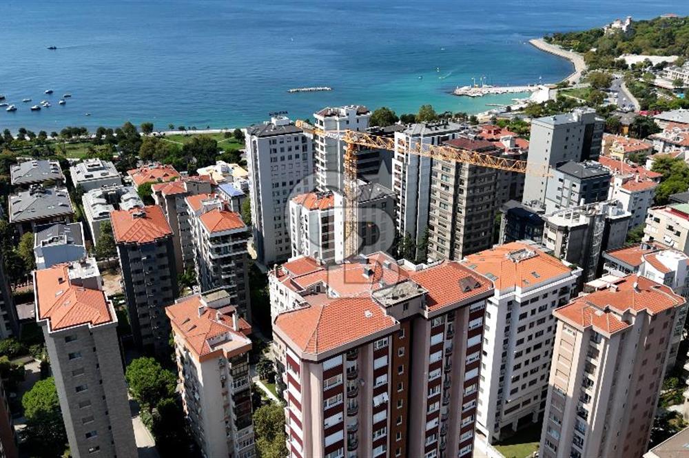 ERENKÖY'DE DENİZ MANZARALI CADDEYE 1. DK 4+1 225M2 BALKONLU