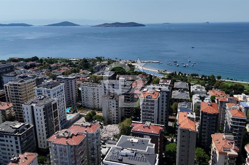 ERENKÖY'DE DENİZ MANZARALI CADDEYE 1. DK 4+1 225M2 BALKONLU