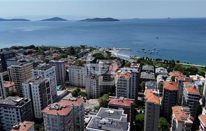 ERENKÖY'DE DENİZ MANZARALI CADDEYE 1. DK 4+1 225M2 BALKONLU