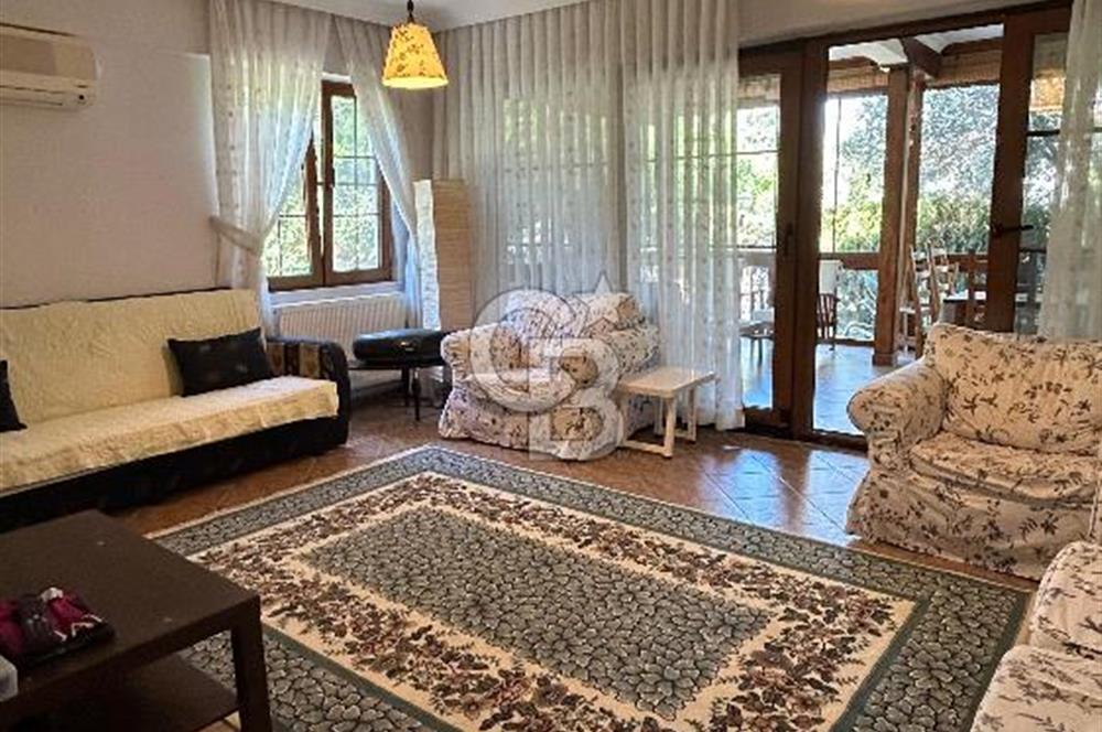 Burhaniye Pelitköy Sahilde Kiralık 3+1Müstakil Dubleks Villa