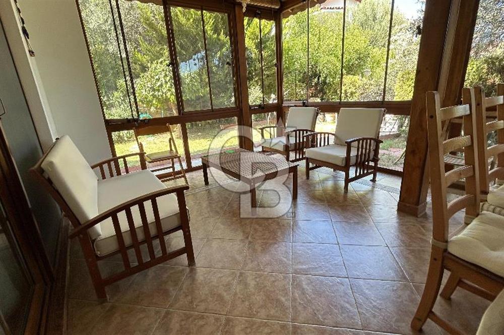 Burhaniye Pelitköy Sahilde Kiralık 3+1Müstakil Dubleks Villa