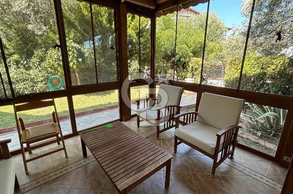 Burhaniye Pelitköy Sahilde Kiralık 3+1Müstakil Dubleks Villa