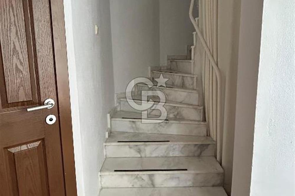 Burhaniye Pelitköy Sahilde Kiralık 3+1Müstakil Dubleks Villa