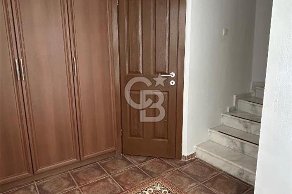 Burhaniye Pelitköy Sahilde Kiralık 3+1Müstakil Dubleks Villa