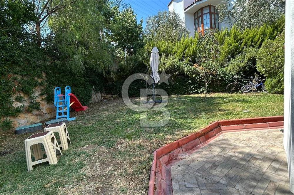 Burhaniye Pelitköy Sahilde Kiralık 3+1Müstakil Dubleks Villa