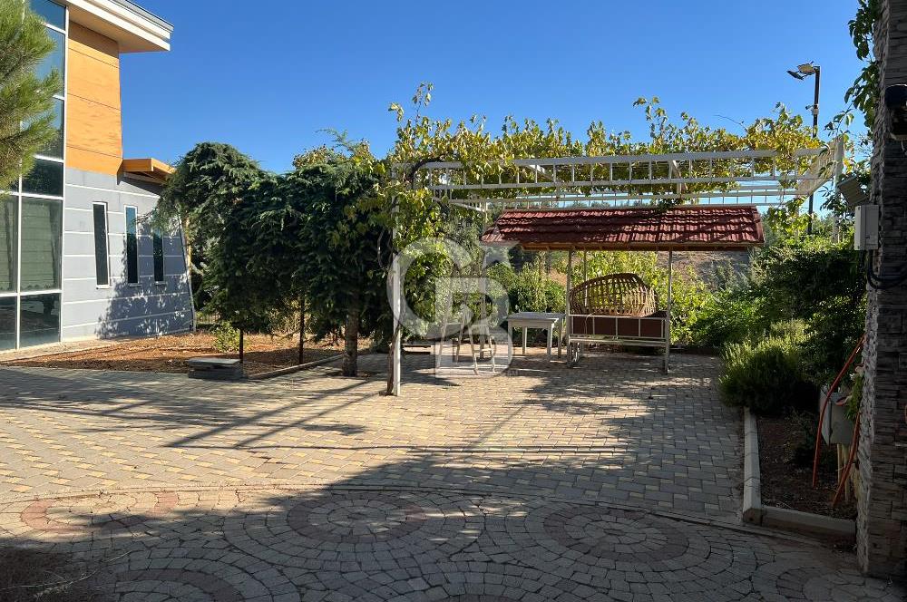 Pınarbaşı Kandil Mevkii'de 4 Dönüm Arsa ve Bağ Evi