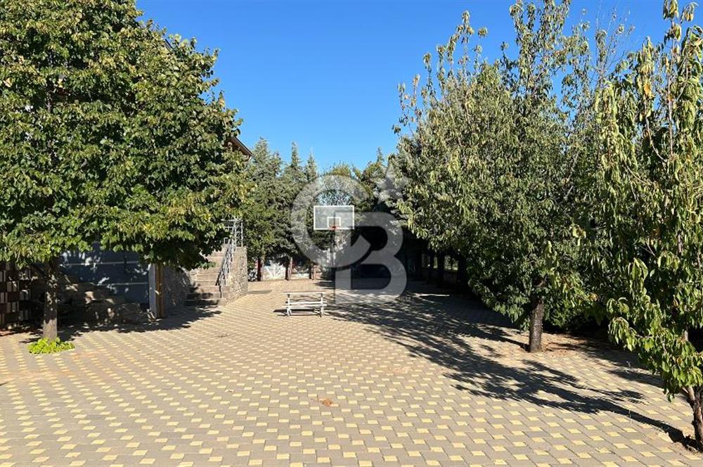 Pınarbaşı Kandil Mevkii'de 4 Dönüm Arsa ve Bağ Evi