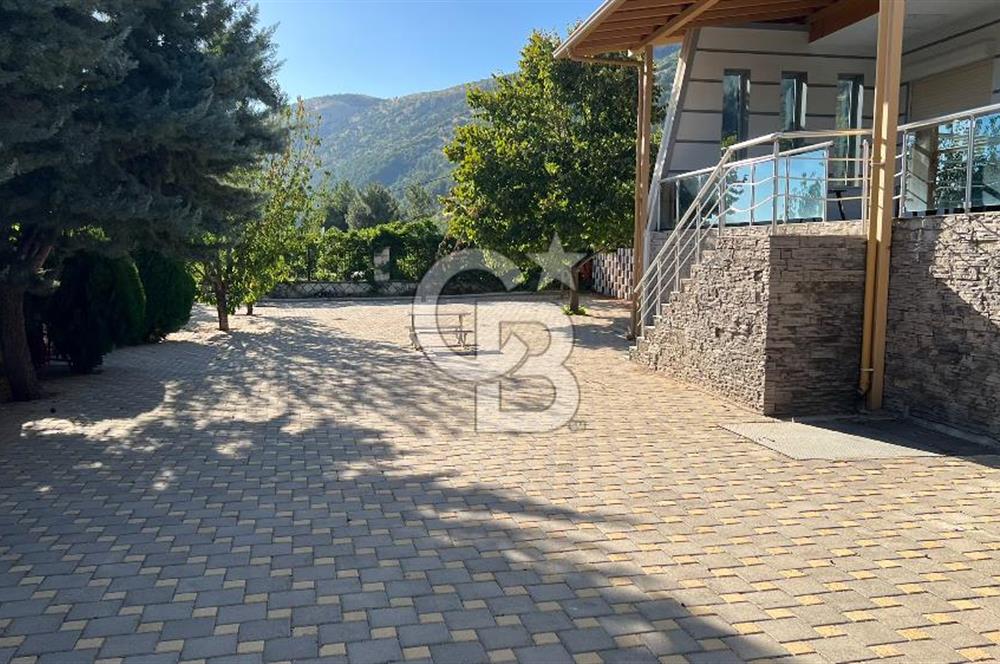 Pınarbaşı Kandil Mevkii'de 4 Dönüm Arsa ve Bağ Evi