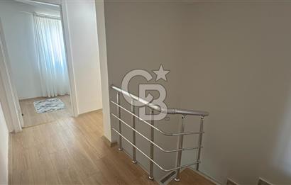 Didim Yeni Mahallede Satılık Eşyalı 4+1 Çatı Dubleks
