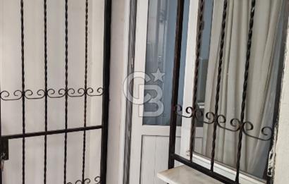 Karşıyaka Bahçelievler satılık 2 + 1 