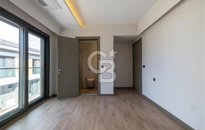 Sasalı'da Site İçerisinde Müstakil Havuzlu 5+1 Kiralık Villa