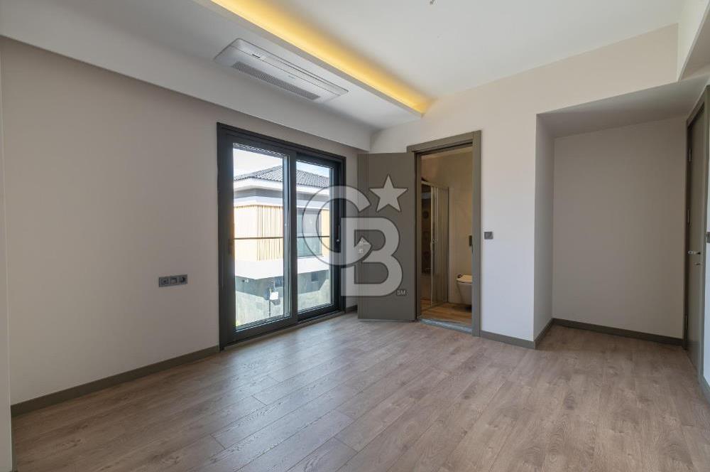 Sasalı'da Site İçerisinde Müstakil Havuzlu 5+1 Kiralık Villa