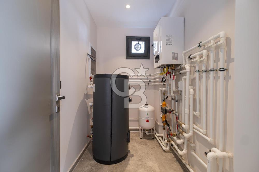 Sasalı'da Site İçerisinde Müstakil Havuzlu 5+1 Kiralık Villa