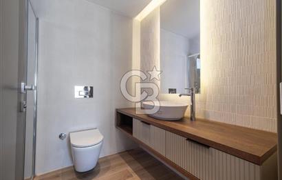 Sasalı'da Site İçerisinde Müstakil Havuzlu 5+1 Kiralık Villa