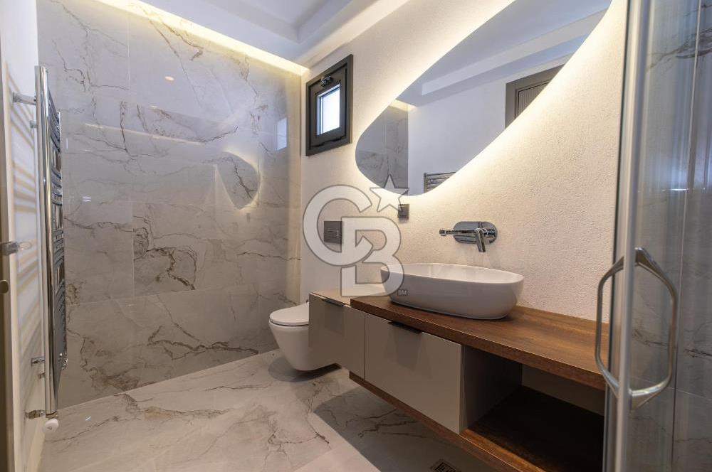Sasalı'da Site İçerisinde Müstakil Havuzlu 5+1 Kiralık Villa