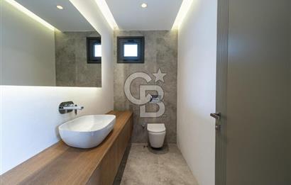 Sasalı'da Site İçerisinde Müstakil Havuzlu 5+1 Kiralık Villa