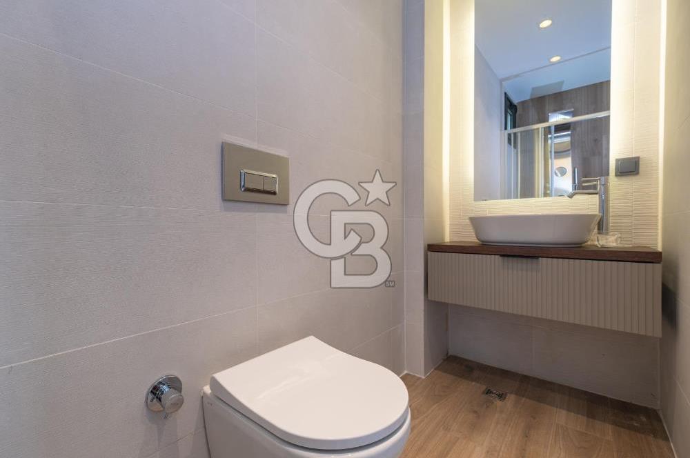 Sasalı'da Site İçerisinde Müstakil Havuzlu 5+1 Kiralık Villa