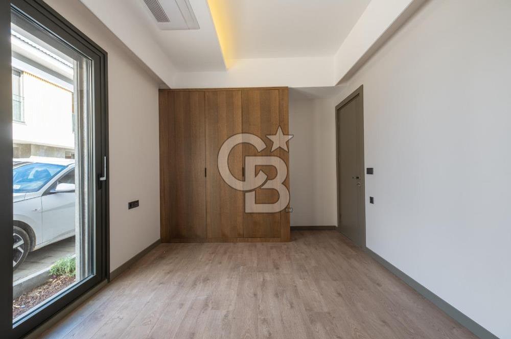 Sasalı'da Site İçerisinde Müstakil Havuzlu 5+1 Kiralık Villa