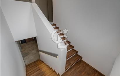 Sasalı'da Site İçerisinde Müstakil Havuzlu 5+1 Kiralık Villa