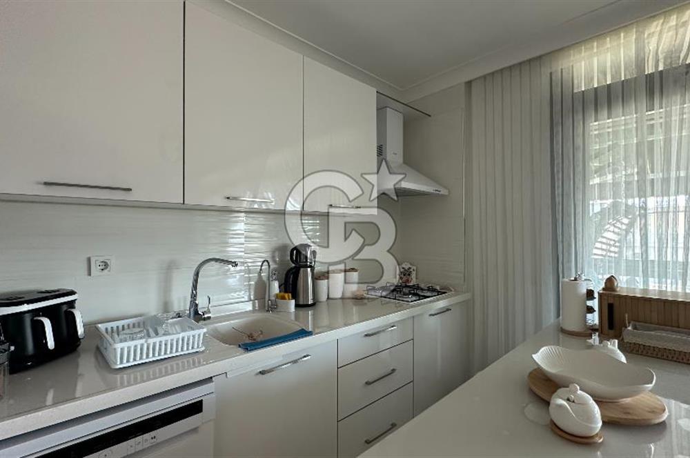 Havuzlu Sitede Bahçeli Masrafsız 2+1 Satılık Daire