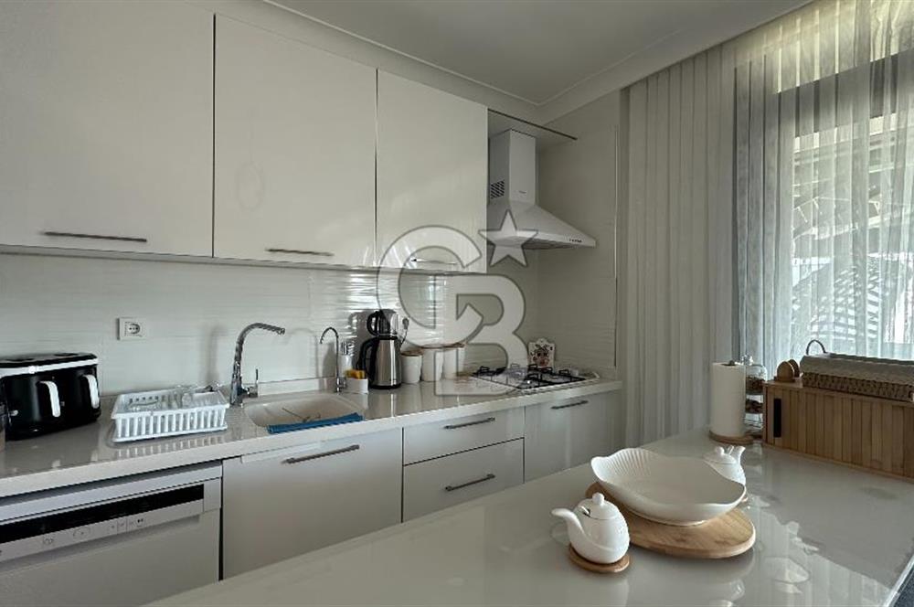 Havuzlu Sitede Bahçeli Masrafsız 2+1 Satılık Daire