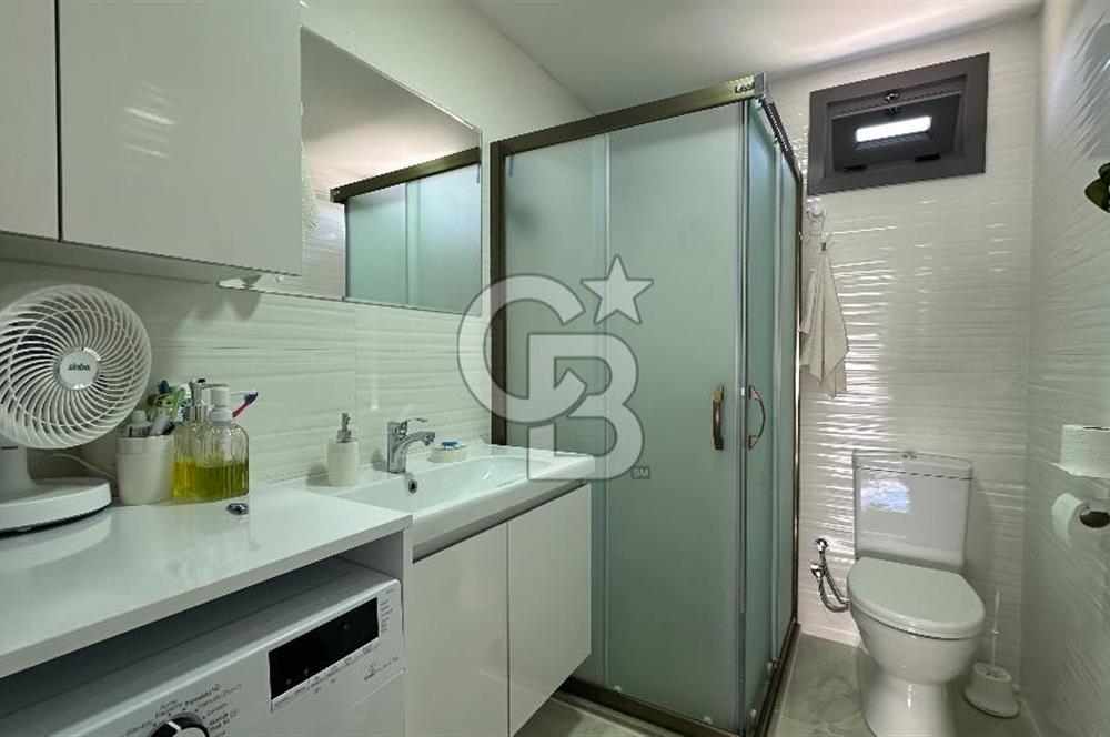 Havuzlu Sitede Bahçeli Masrafsız 2+1 Satılık Daire