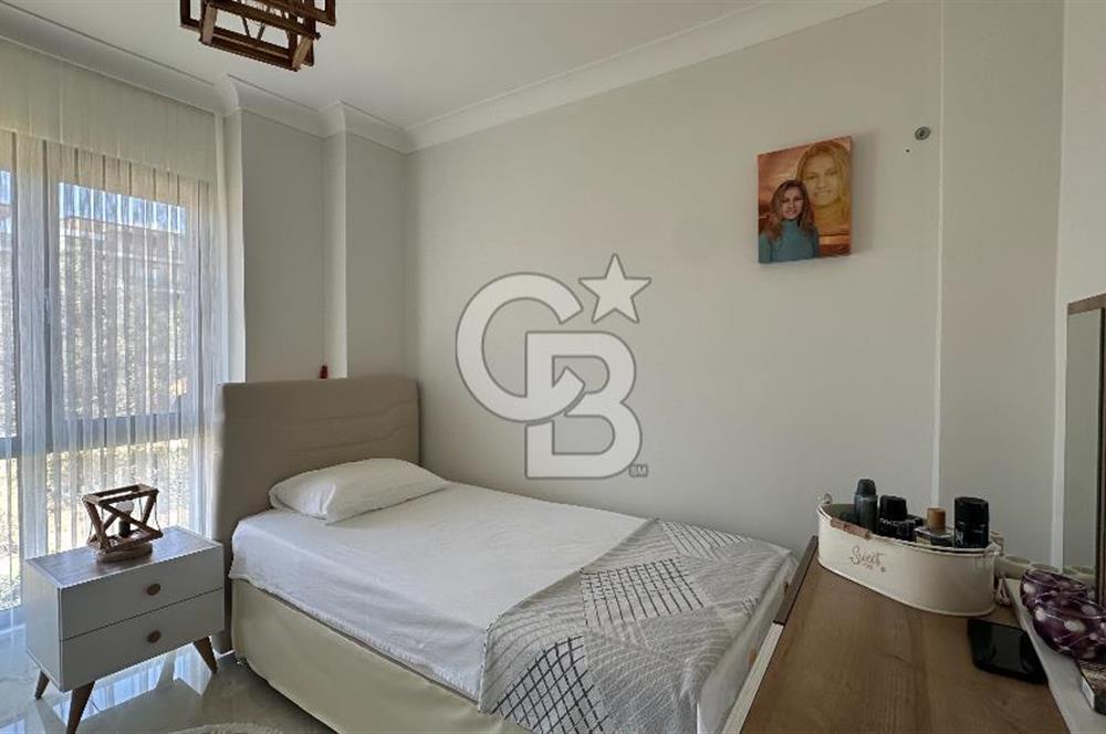 Havuzlu Sitede Bahçeli Masrafsız 2+1 Satılık Daire