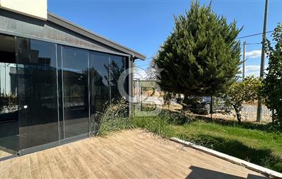 Havuzlu Sitede Kombili Bahçeli Masrafsız 3+1 Satılık Villa