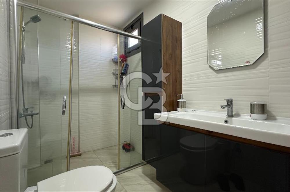 Havuzlu Sitede Kombili Bahçeli Masrafsız 3+1 Satılık Villa