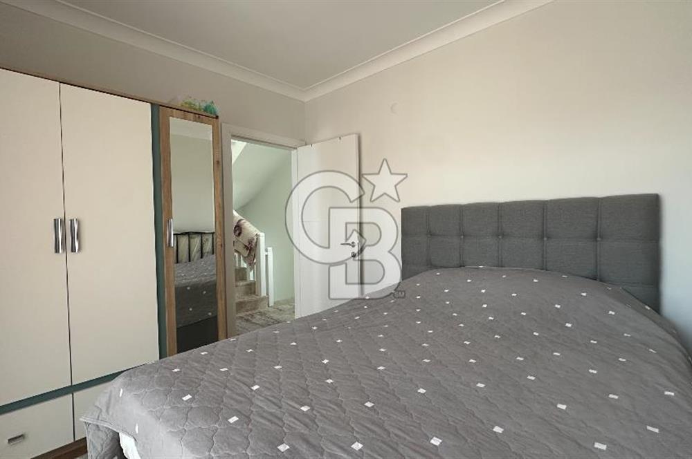 Havuzlu Sitede Kombili Bahçeli Masrafsız 3+1 Satılık Villa