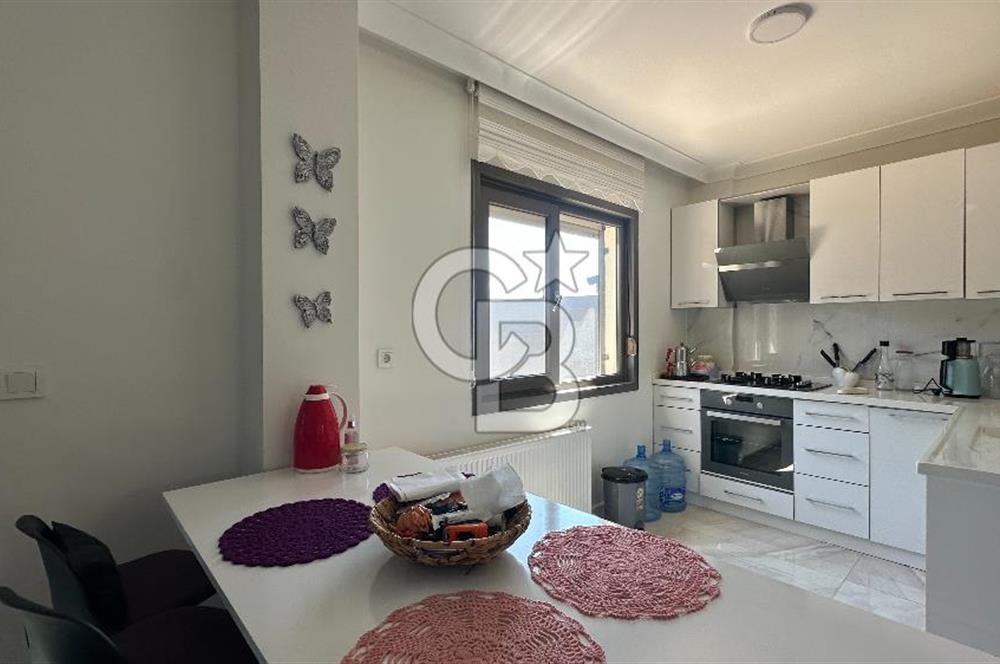 Havuzlu Sitede Kombili Bahçeli Masrafsız 3+1 Satılık Villa