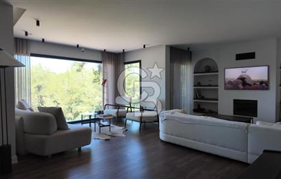 Urla Kalabak Çamlıbel Sitesinde Özel Tasarlanmış Satılık Villa