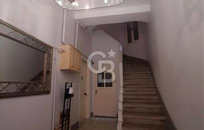Beyoğlu Asmalı Mescit'te Kiralık Eşyalı 1+1 Daire