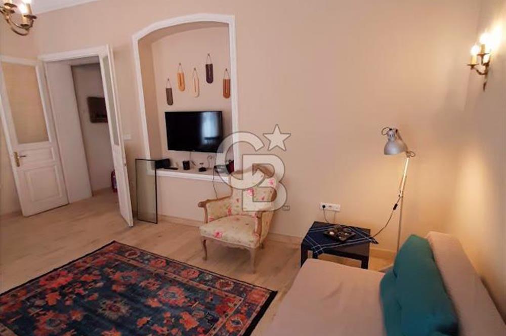 Beyoğlu Asmalı Mescit'te Kiralık Eşyalı 1+1 Daire