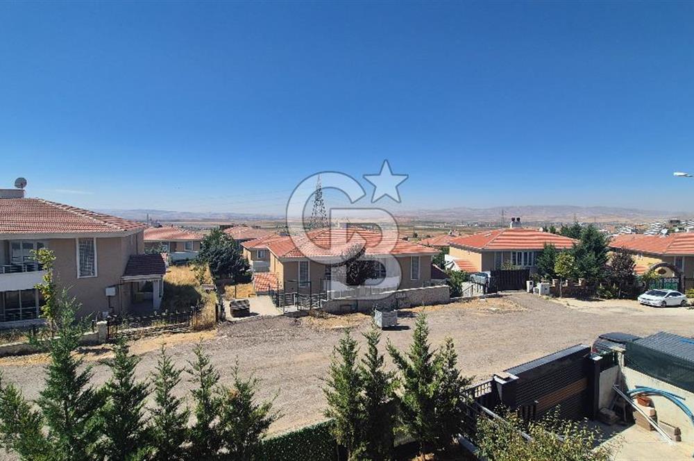 ANKARA SİNCAN ALCI MAHALLESİ’NDE CADDE ÜZERİ PRESTİJLİ 400 m² ARSALI VİLLA