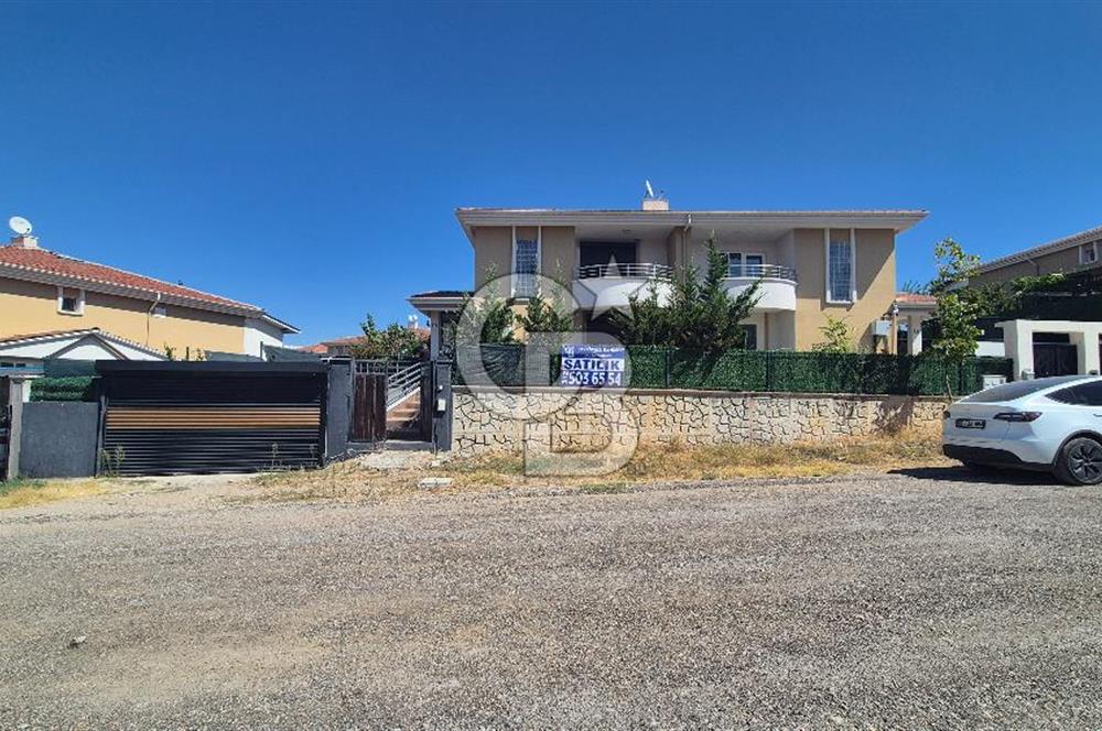 ANKARA SİNCAN ALCI MAHALLESİ’NDE CADDE ÜZERİ PRESTİJLİ 400 m² ARSALI VİLLA