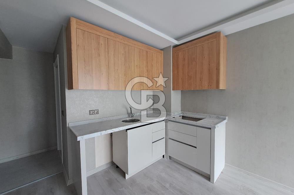 KIZILAY MİTHATPAŞA CADDESİNDE SIFIR BİNADA TERTEMİZ BOŞ 1+1 