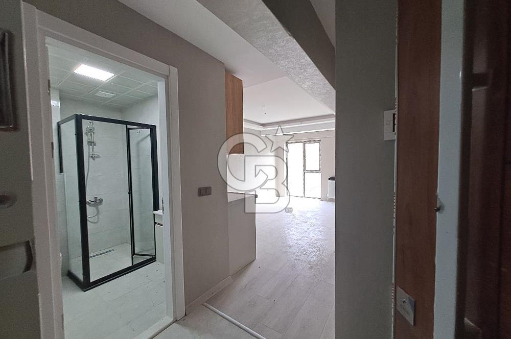 KIZILAY MİTHATPAŞA CADDESİNDE SIFIR BİNADA TERTEMİZ BOŞ 1+1 