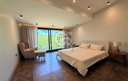 Urla Kalabak Çamlıbel Sitesinde Özel Tasarlanmış Satılık Villa